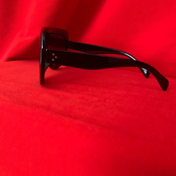 About That Bling Eyewear “Danielle” - Picture 3 of 3